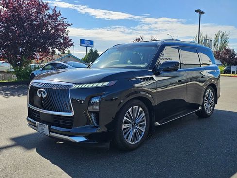 Used 2025 INFINITI QX80 Sensory w/ Exterior Package AWD/4WD image 3