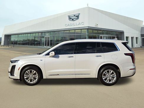 Used 2023 Cadillac XT6 Luxury FWD image 3