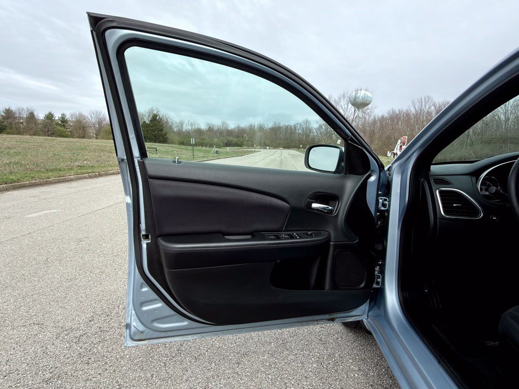 Used 2014 Chrysler 200 LX FWD image 13