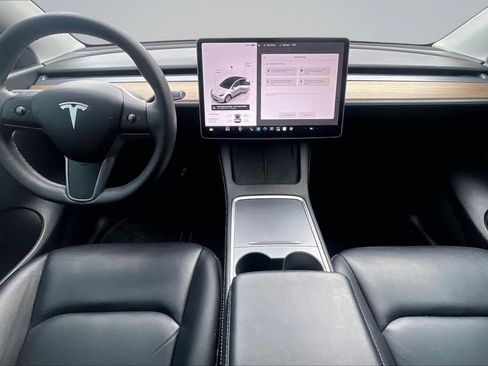 Used 2022 Tesla Model Y Long Range AWD/4WD image 15