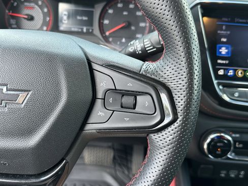 Used 2023 Chevrolet TrailBlazer RS w/ Convenience Package FWD image 30