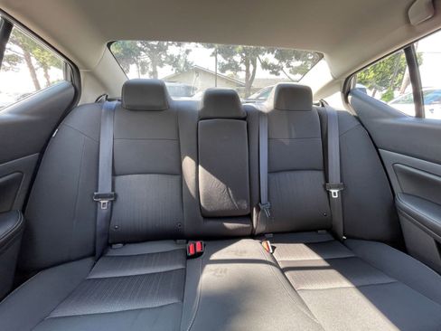 Used 2025 Nissan Altima 2.5 SV image 34