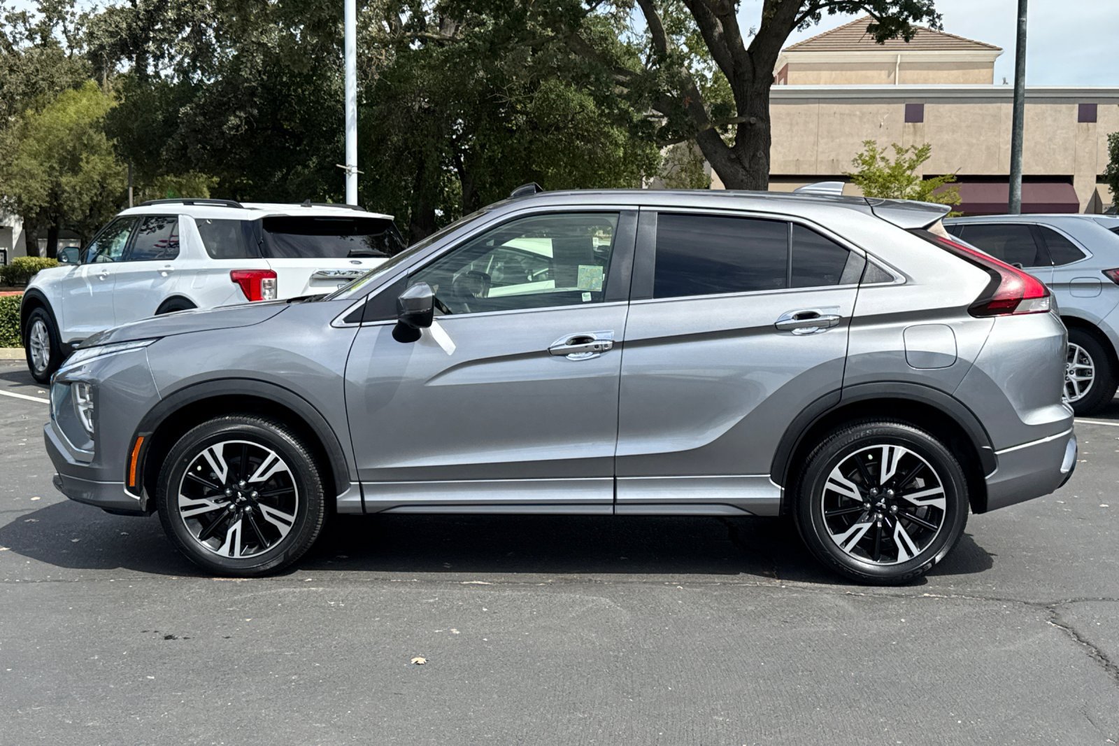 Used 2023 Mitsubishi Eclipse Cross SE AWD/4WD image 6