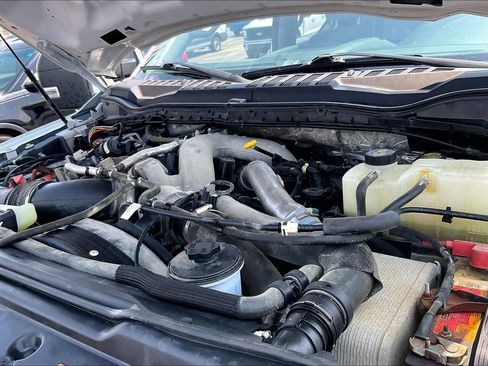 Certified 2022 Ford F250 XLT AWD/4WD image 32
