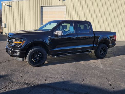 New 2025 Ford F150 XLT w/ Equipment Group 302A MID image 4