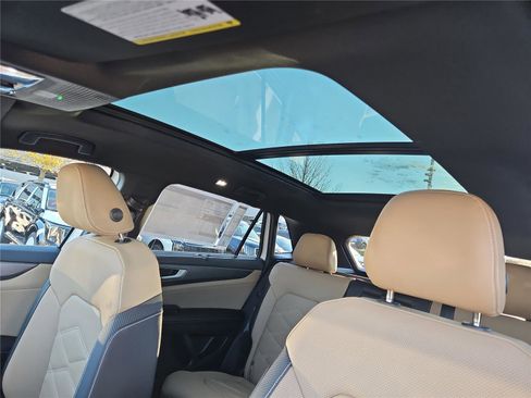 New 2026 Volkswagen Atlas Cross Sport SE image 22