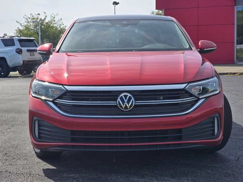 Used 2023 Volkswagen Jetta SEL FWD image 13