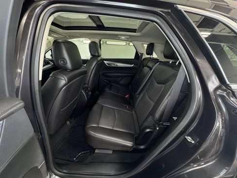 Used 2017 Cadillac XT5 Premium Luxury AWD/4WD image 24