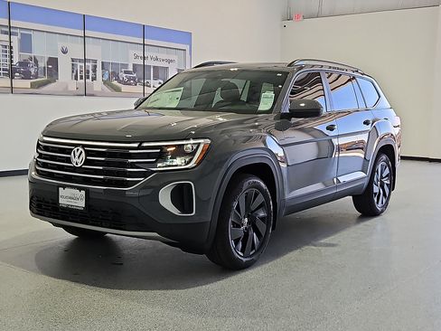 New 2026 Volkswagen Atlas SE FWD image 5