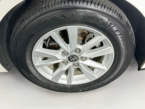 Used 2025 Toyota Camry LE FWD image 11