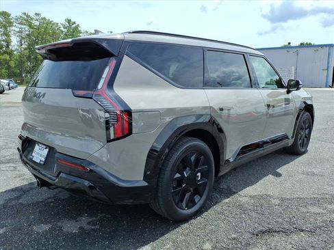 New 2026 Kia EV9 Land w/ Nightfall Edition Package AWD/4WD image 4