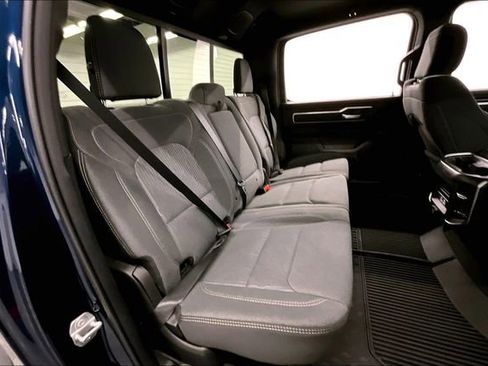 Used 2022 RAM 1500 Big Horn AWD/4WD image 25