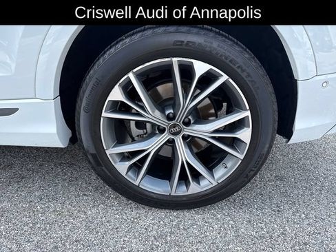 Used 2023 Audi Q8 Prestige AWD/4WD image 11