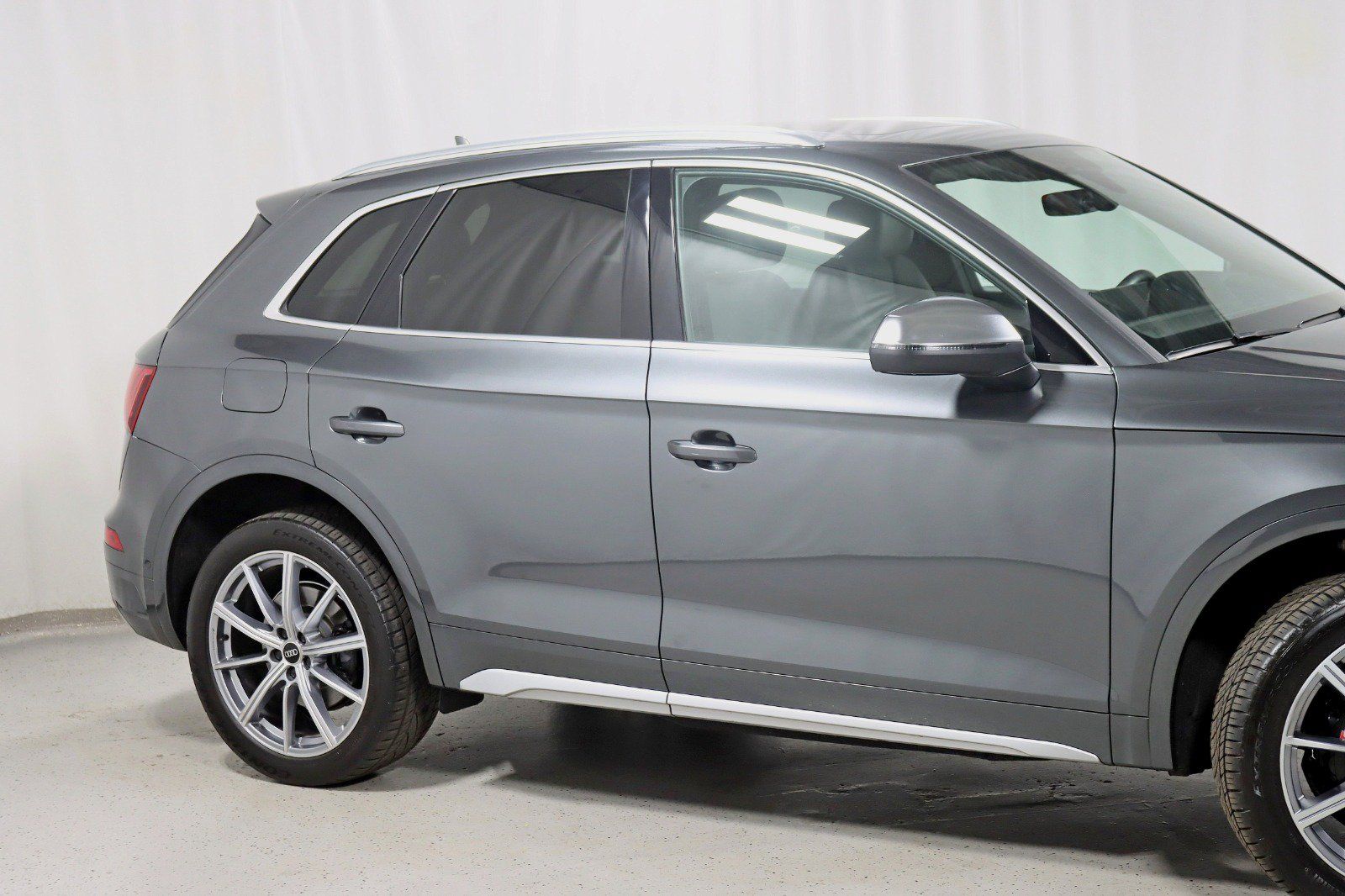 Used 2022 Audi SQ5 Prestige w/ Prestige Package AWD/4WD image 3