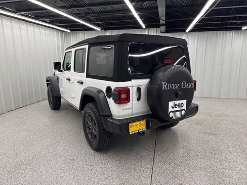 Used 2024 Jeep Wrangler Sport S image 4