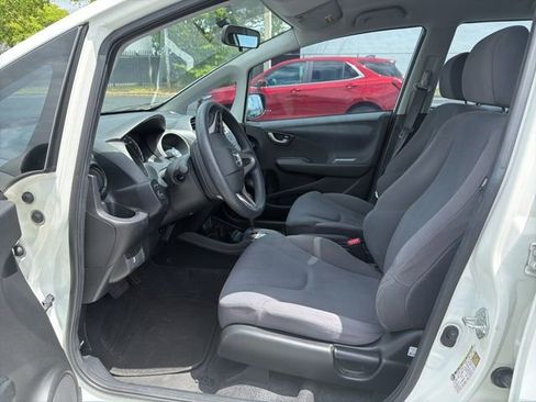 Used 2011 Honda Fit image 9