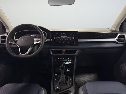 New 2026 Volkswagen Taos SEL image 10