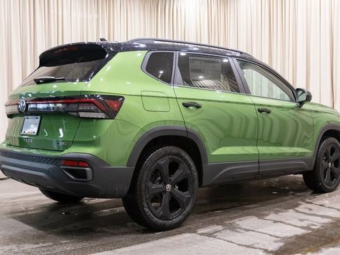 New 2026 Volkswagen Taos SE AWD/4WD image 6