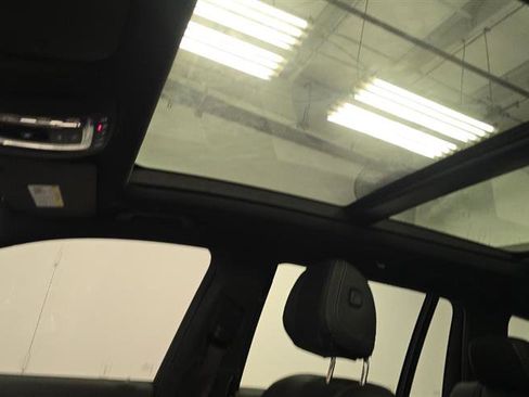 Used 2024 Mercedes-Benz GLS 450 4MATIC image 12