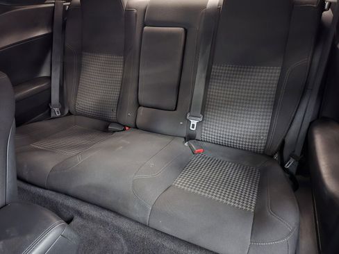 Used 2018 Dodge Challenger SXT RWD image 8