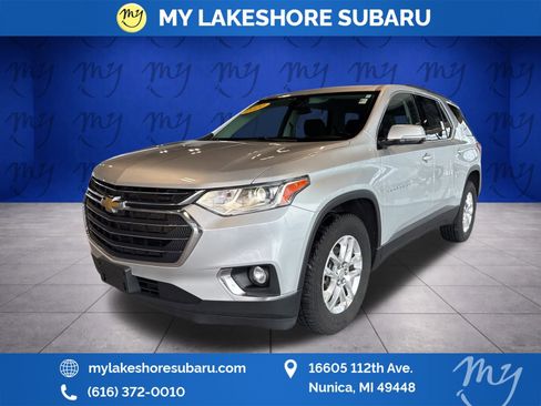 Used 2020 Chevrolet Traverse LT w/ Driver Confidence II Package image 3