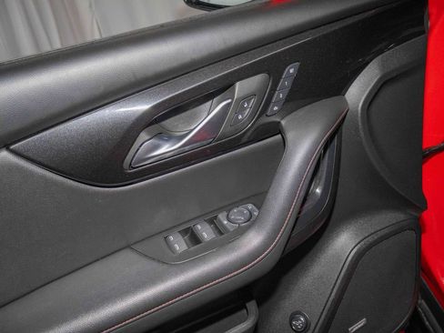 Used 2022 Chevrolet Blazer RS w/ Enhanced Convenience Package image 11