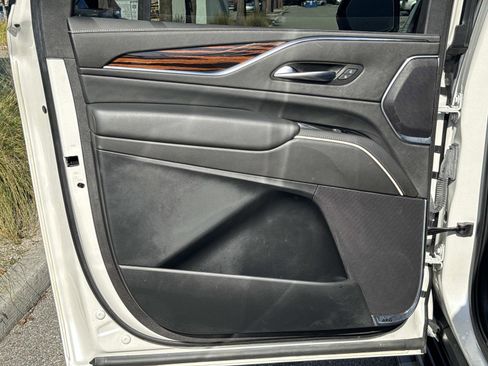 Used 2021 Cadillac Escalade ESV Premium Luxury w/ Driver Assist Tech Package image 13