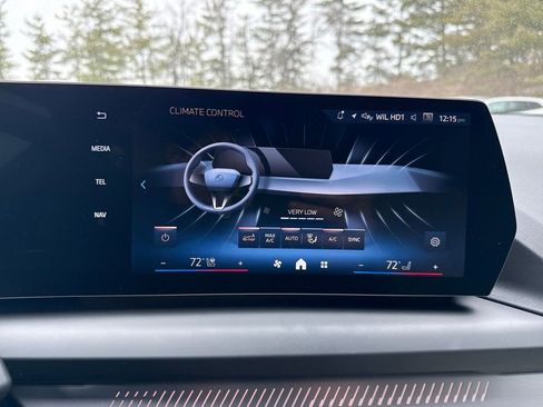 Used 2025 BMW 228i xDrive w/ Premium Package image 20