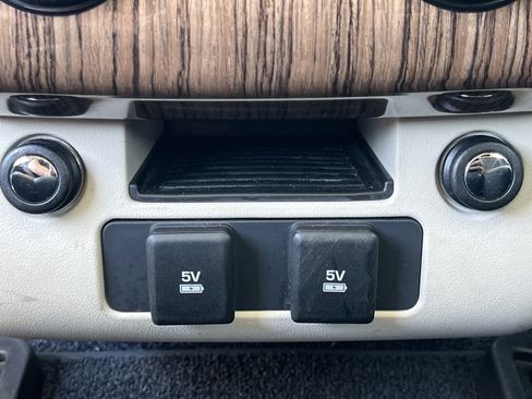 Used 2020 Land Rover Range Rover HSE image 22