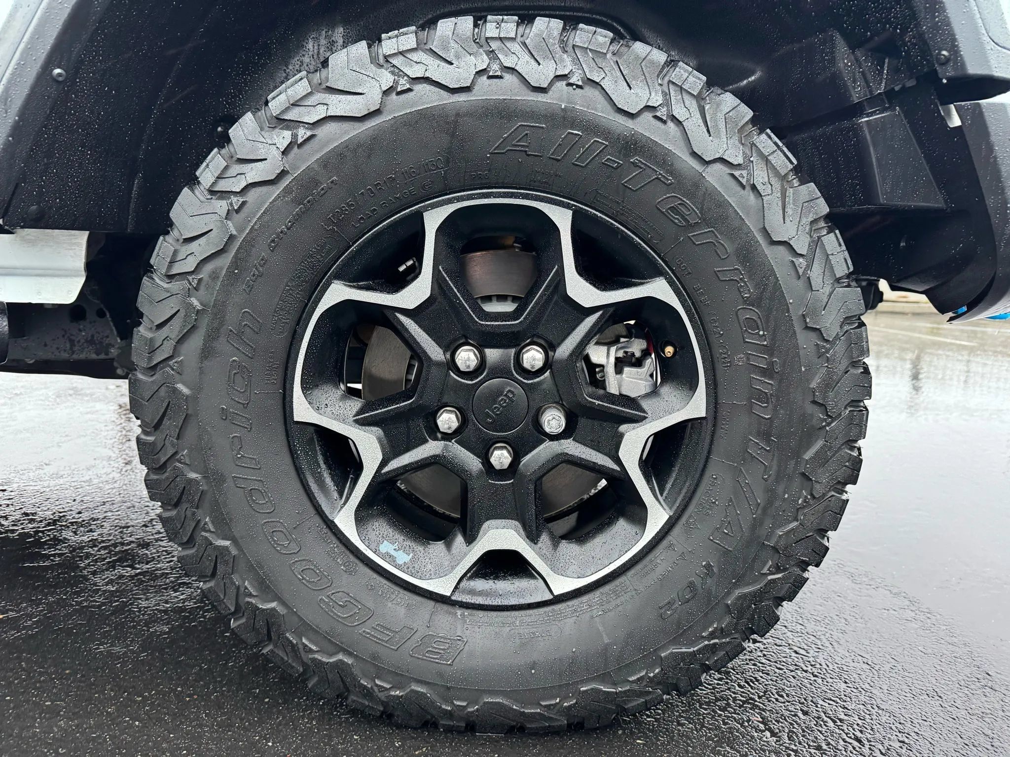 Used 2021 Jeep Wrangler Unlimited Rubicon 4xe w/ Cold Weather Group AWD/4WD image 15
