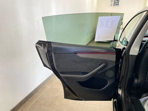 Used 2026 Tesla Model Y 2WD image 8