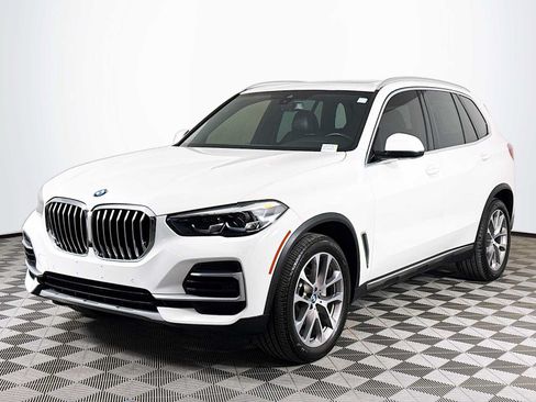 Used 2022 BMW X5 xDrive40i AWD/4WD image 9
