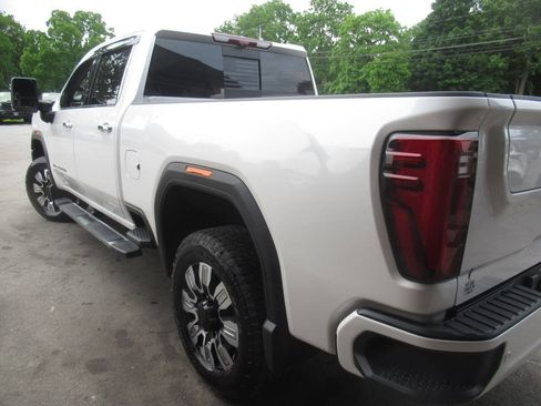 Used 2025 GMC Sierra 2500 Denali w/ Denali Reserve Package AWD/4WD image 14
