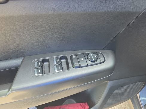 Used 2020 Kia Sportage LX AWD/4WD image 12