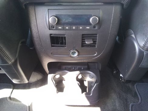 Used 2011 Chevrolet Avalanche LT image 10