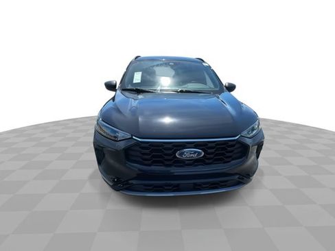Used 2023 Ford Escape ST-Line w/ Tech Pack #1 FWD image 3