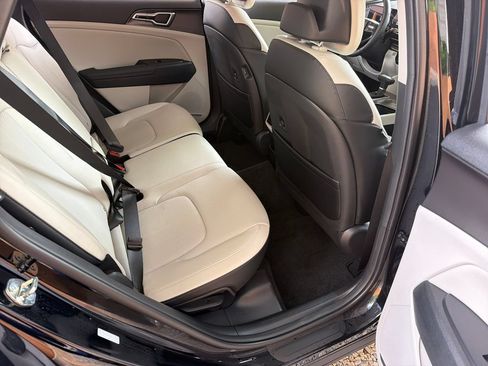 Used 2026 Kia Sportage EX w/ EX Panorama Roof Package FWD image 27