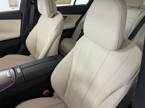 New 2026 Mercedes-Benz E 350 4MATIC Sedan image 8