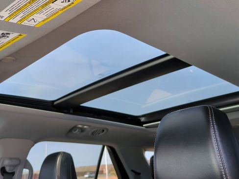 Used 2021 Ford Explorer XLT w/ Equipment Group 202A image 16