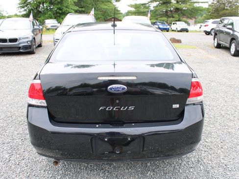 Used 2008 Ford Focus SE FWD image 8