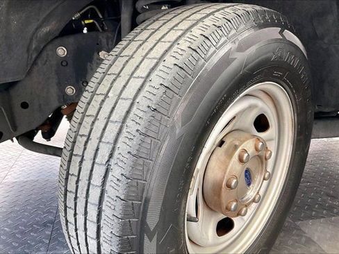 Used 2015 Ford F250 XL w/ XL Value Package image 30