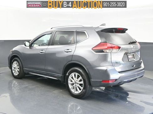 Used 2017 Nissan Rogue SV AWD/4WD image 3