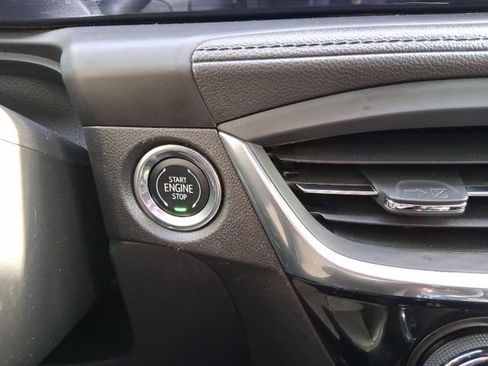 Used 2024 Buick Encore GX Sport Touring image 25