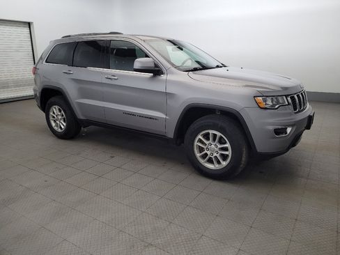 Used 2020 Jeep Grand Cherokee Laredo image 11