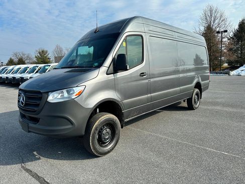 New 2025 Mercedes-Benz Sprinter 2500 image 8