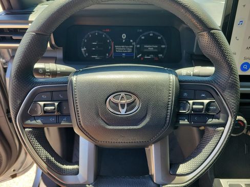 Used 2024 Toyota Tacoma TRD Sport RWD image 17