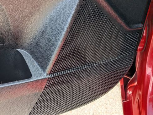 Used 2019 Toyota Corolla LE image 10