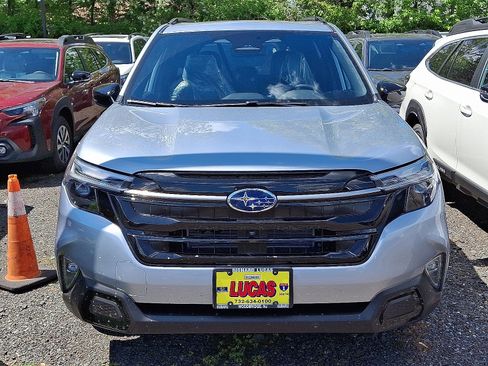 New 2025 Subaru Forester Touring image 2