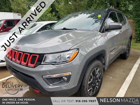 Used 2020 Jeep Compass Trailhawk w/ Cold Weather Group AWD/4WD image 1