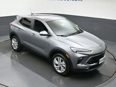 New 2026 Buick Encore GX Preferred w/ Comfort Package AWD/4WD image 3